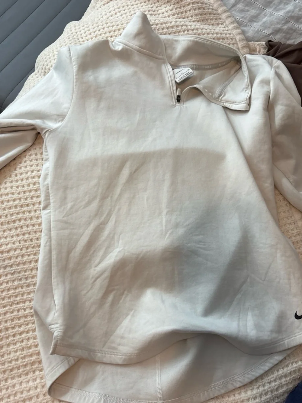 Nike  White/Cream Quarter-Zip Pullover Hoodie